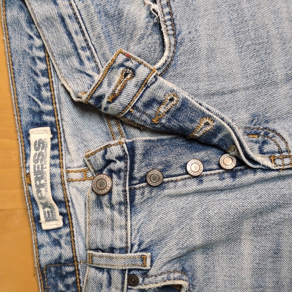 Express 4 Button Fly Precision Fit Jeans Sz5/6L Faded Light Wash Mid-rise - Picture 3 of 14